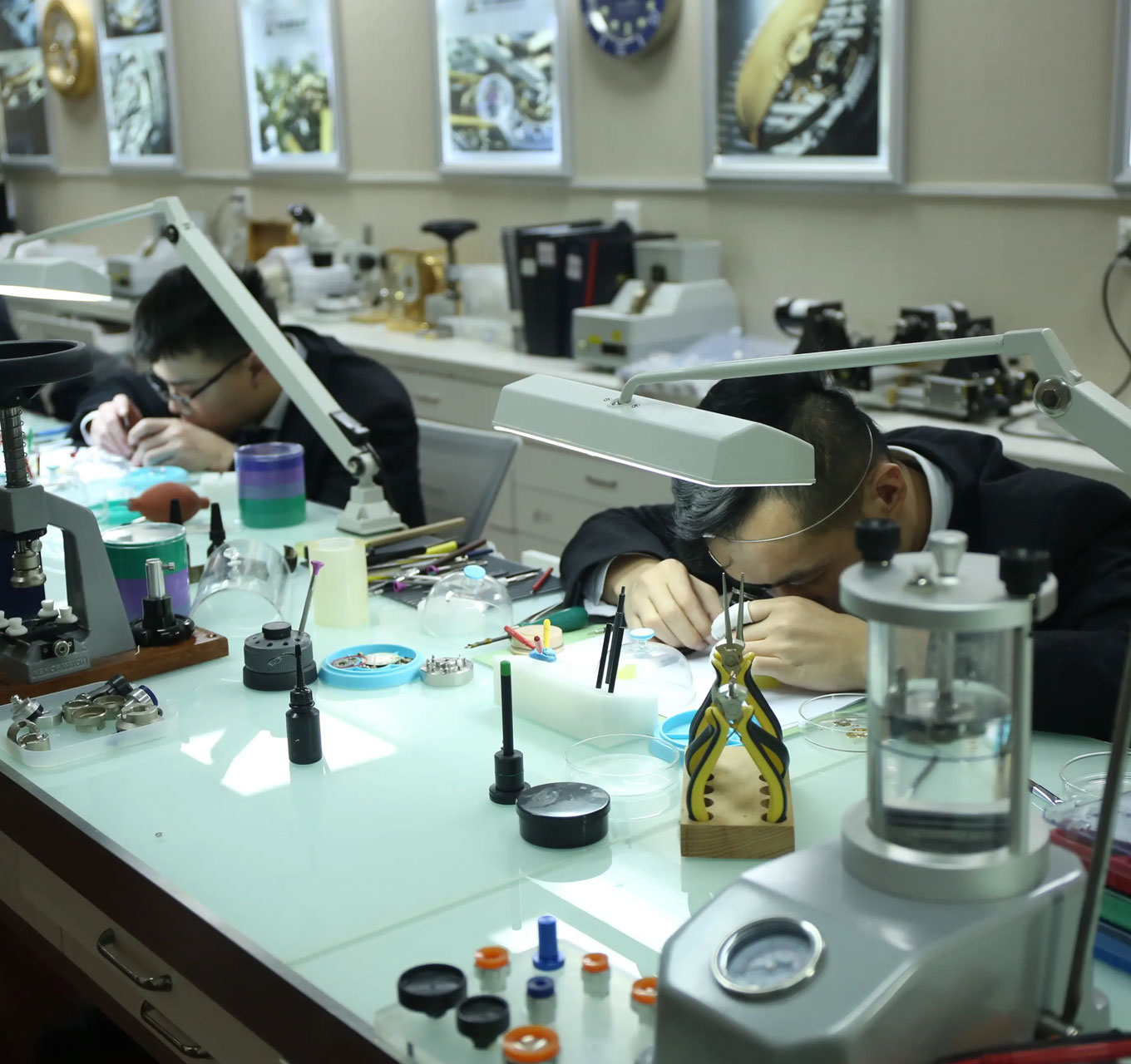 瑞士军表官方售后维修服务中心